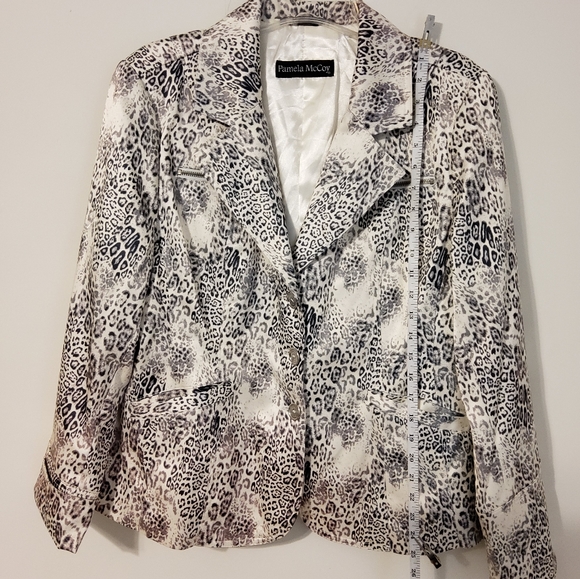 Pamel McCoy Size L Animal Print Jacket - Picture 2 of 11